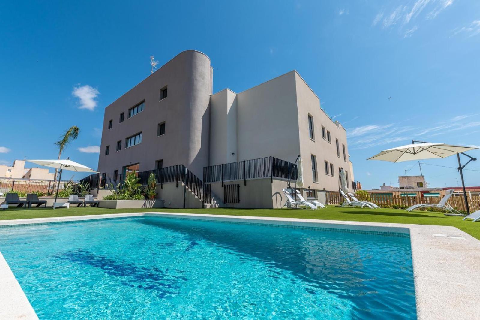 L'Alcor Aparthotel Alicante Bagian luar foto