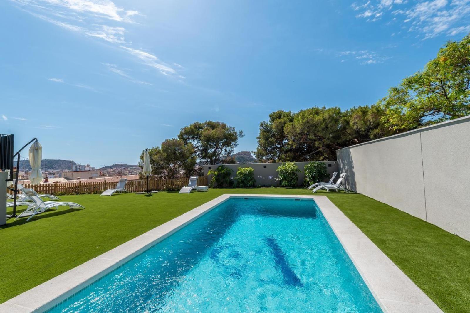 L'Alcor Aparthotel Alicante Bagian luar foto